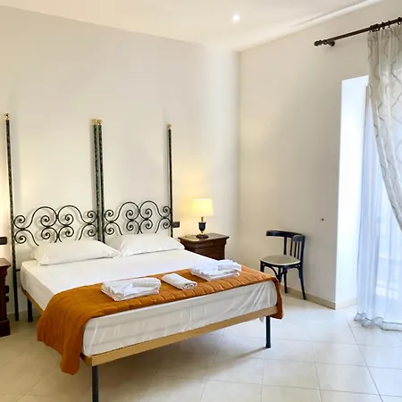 בית הארחה Matrimoniale Con Idromassaggio נאפולי