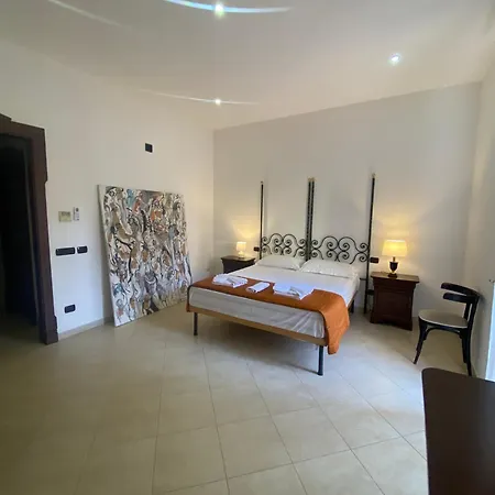 Matrimoniale Con Idromassaggio 4* Nápoly